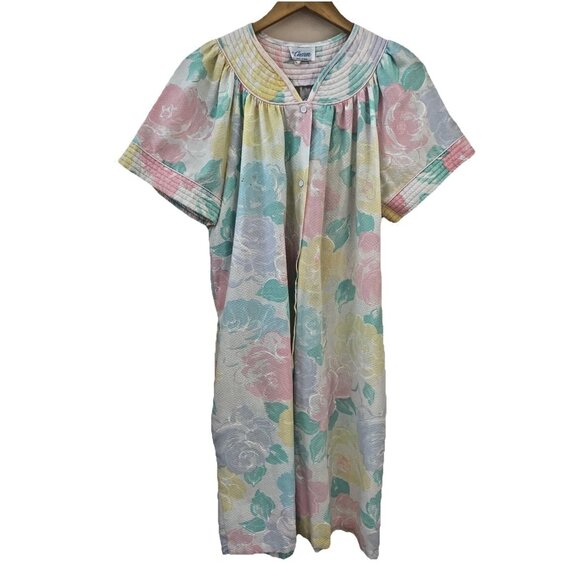 Vintage It’s a Charm Pastel Floral Housecoat Robe Dress Size Medium Snap Front - Picture 1 of 10